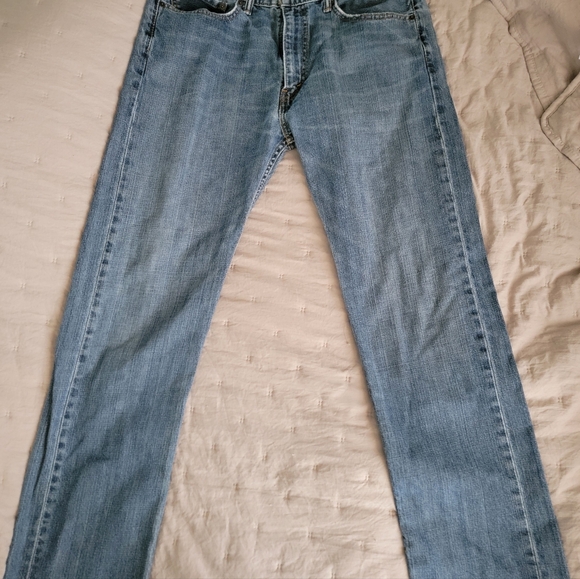 Levi pants - Picture 2 of 3